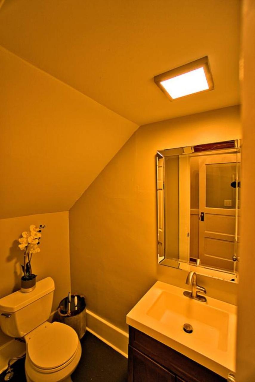 Appartement 420Waldburg A - Modern Apt With Southern Charm Blocks From Forsyth à Savannah Extérieur photo