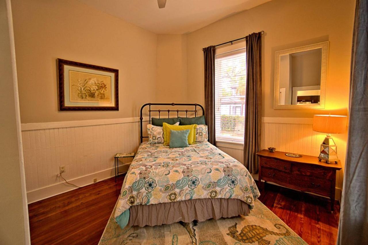 Appartement 420Waldburg A - Modern Apt With Southern Charm Blocks From Forsyth à Savannah Extérieur photo
